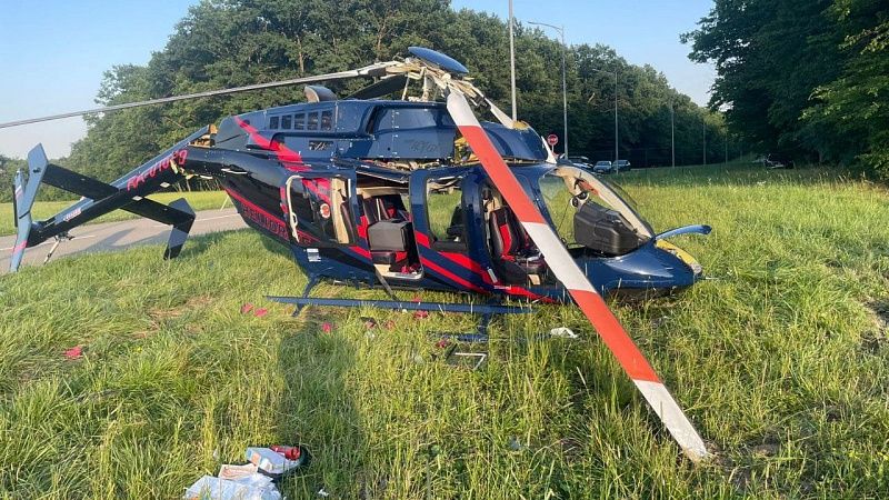 Вертолет совершил жесткую посадку в Адыгее
