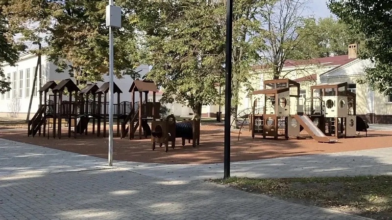 Благоустройство парка завершается в Павловском районе