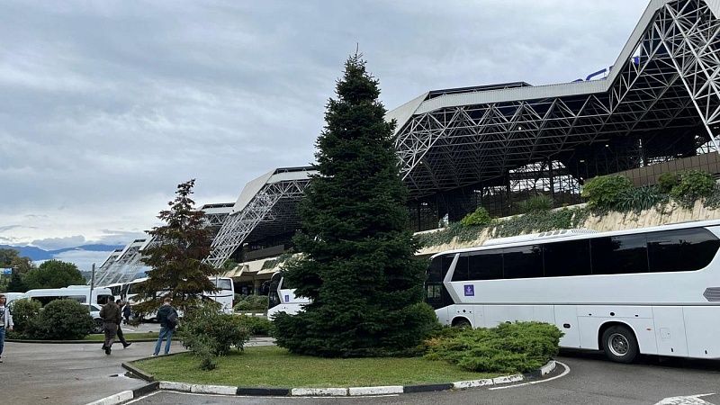 Попытку вывоза крупной партии денег пресекли в аэропорте Сочи