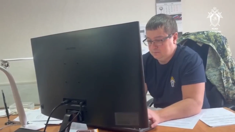 Комиссия Минпросвещения приехала на место нападения на учителя в Прикамье