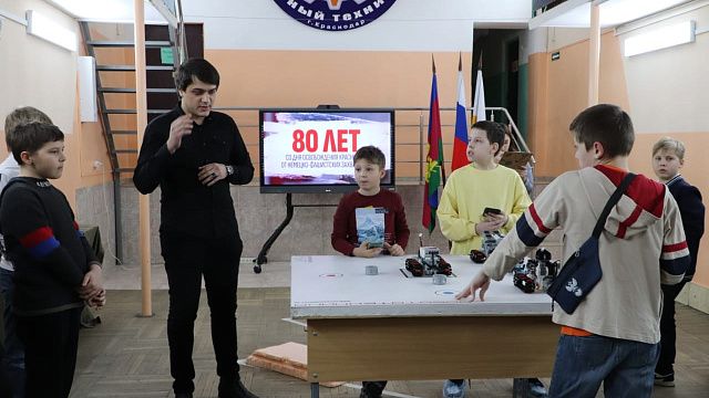Больше 50 школьников приняли участие в «Танковом сражении» в честь освобождения Краснодара Фото организаторов