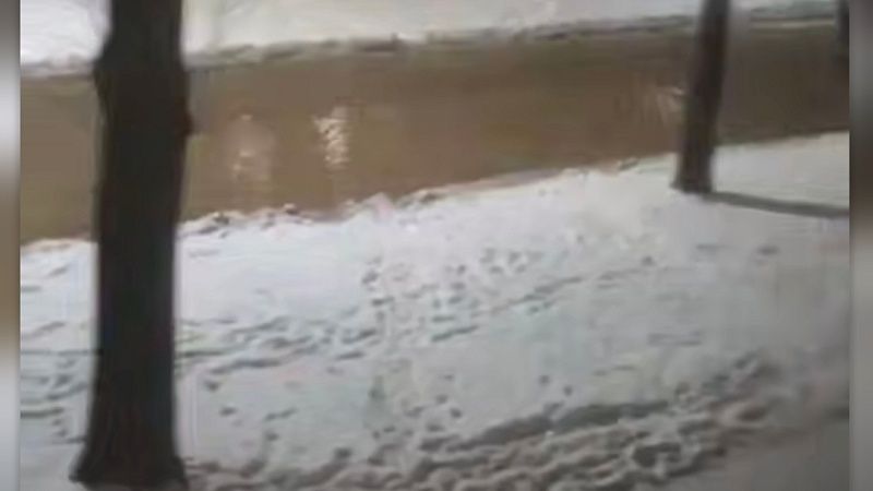 На видео сняли огромный потоп в Комсомольске-на-Амуре