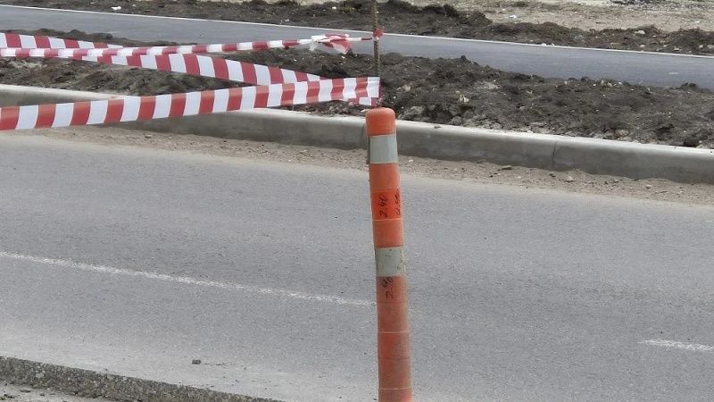 Из-за оползня перекрыли участок трассы в Усть-Лабинском районе Кубани 
