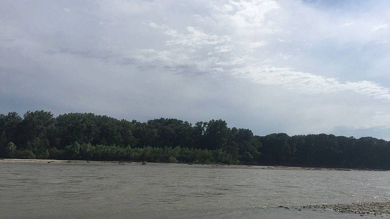 Трое туристов вышли в плавание на самодельном катамаране и пропали на Камчатке