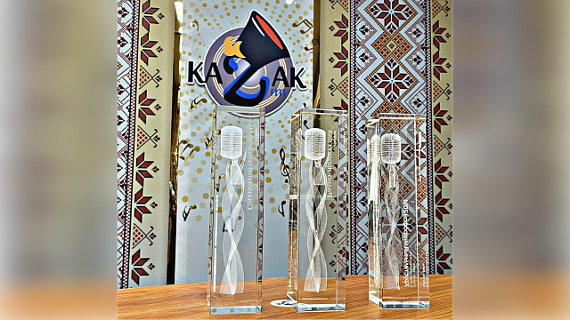 Радиостанция «КАЗАК FM» завоевала 3 награды премии «Хрустальный микрофон» Фото: 