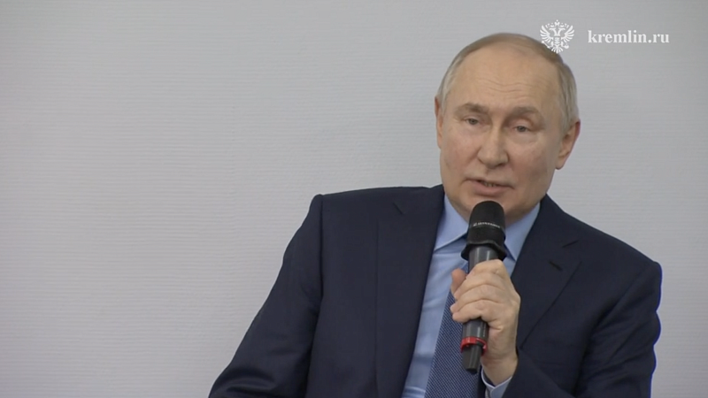 Владимир Путин рад возрастающей моде на многодетность в России