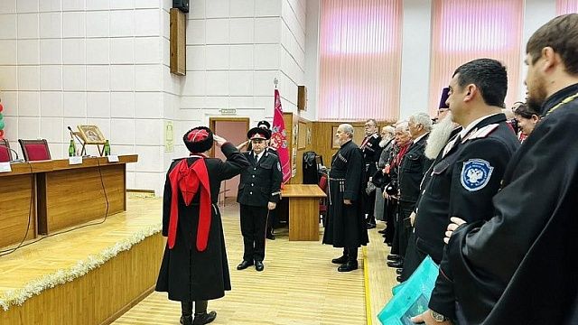 Краснодарские казаки подвели итоги работы за 2023 год на отчетном сборе