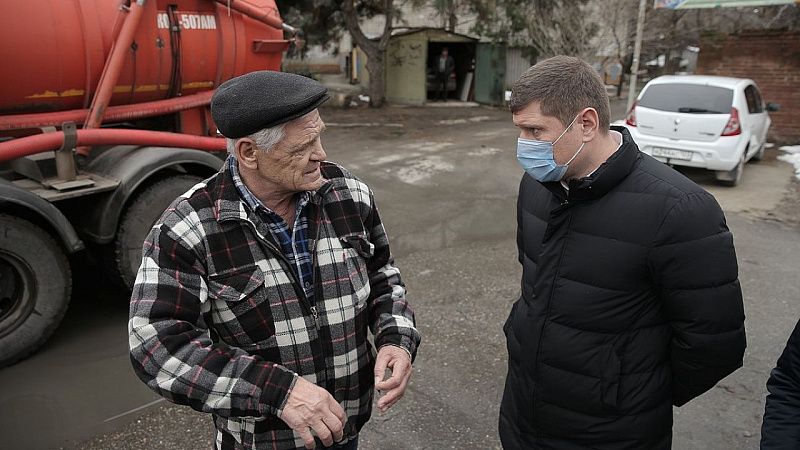 После поручения очистить город от мусора Андрей Алексеенко объехал проблемные точки