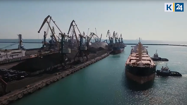Телеканал «Кубань 24» выпустил документалку о морских портах региона Фото: скриншот из фильма