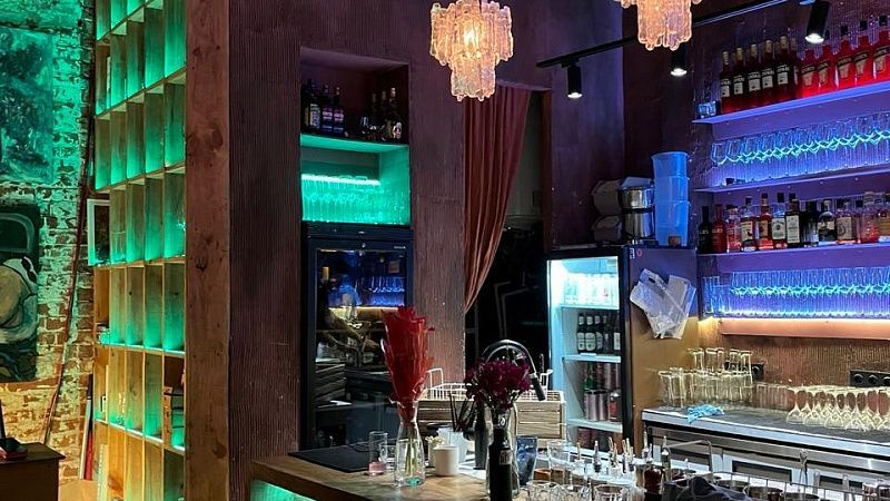 Турист пропил полмиллиона рублей в отеле и сбежал на чужом авто на Майорке