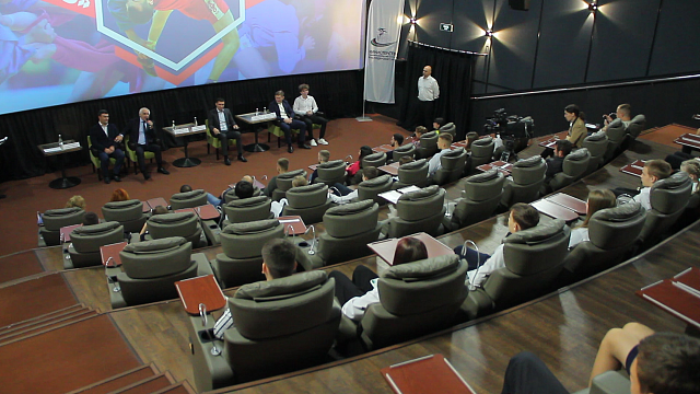В Краснодаре прошёл премьерный показ научно-популярного фильма о самбо 