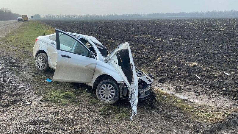 Два человека погибли в ДТП из-за выезда на встречку при обгоне на Кубани