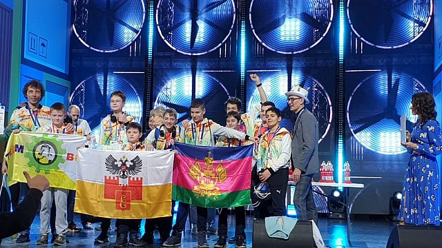 Команда школьников Краснодара выиграла одну из престижных наград на Национальном чемпионате по робототехнике