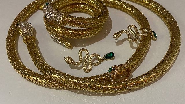 Укравшую ювелирку на миллион рублей сиделку задержала полиция Краснодара