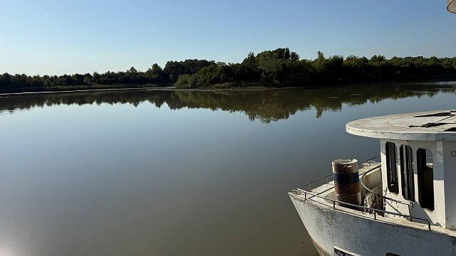 В результате столкновения катера с кораблём погибли три человека на Ангаре 