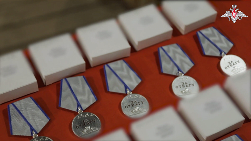 Участникам задержания подозреваемых в теракте в Подмосковье вручили награды 