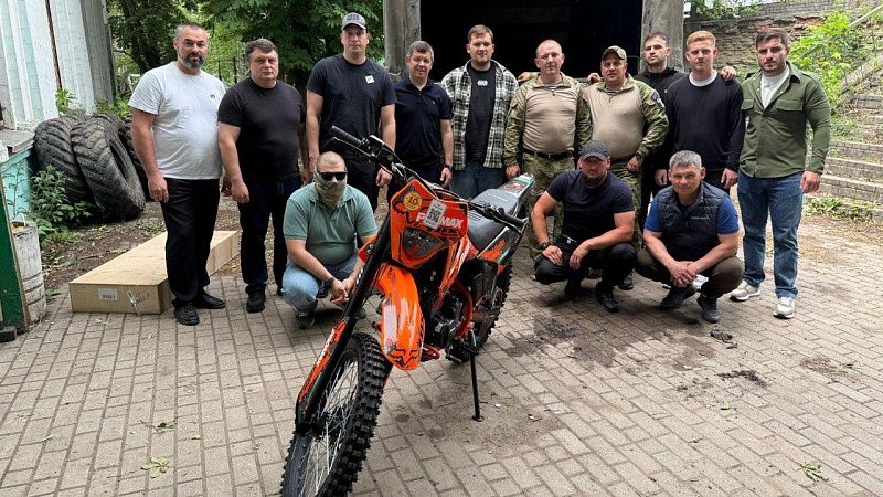 БПЛА и мотоциклы передали штурмовой бригаде в ЛНР депутаты Кубани