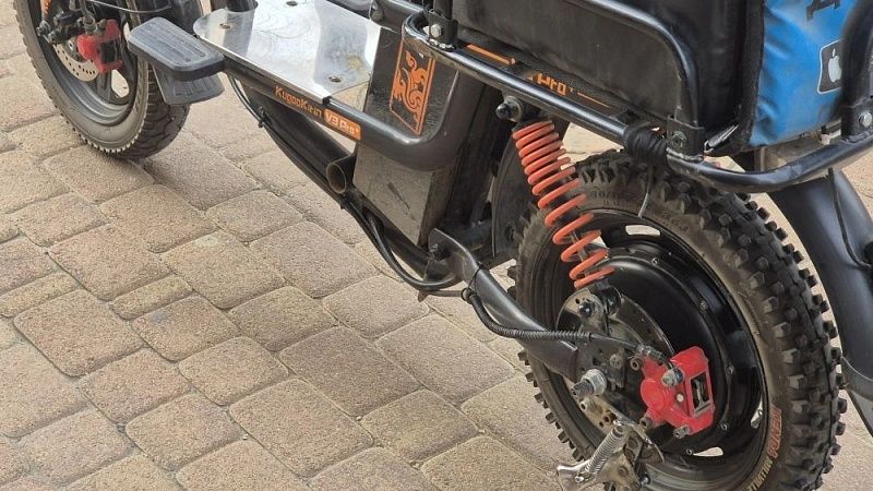 Подросток на СИМ сбил несовершеннолетнего пешехода на Сахалине