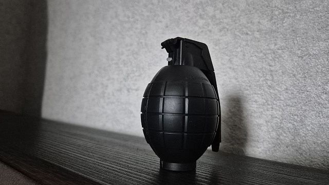 Британец нашел боевую гранату в коробе из-под конфет в сарае Норфолка