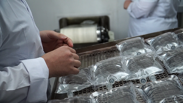 Администрация Краснодара поможет уникальному в ЮФО производителю инфузионных растворов заменить импортные материалы Фото: Телеканал «Краснодар»