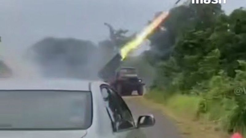 Появились кадры нападения Камбоджи на Таиланд из-за территории в приграничье