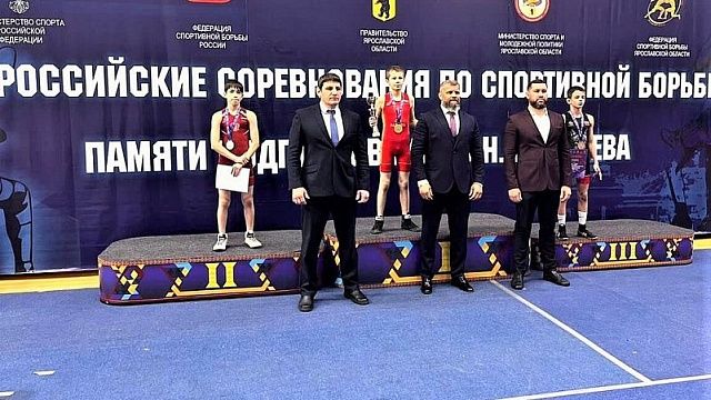 Кубанские борцы завоевали 8 наград на Всероссийском турнире 
