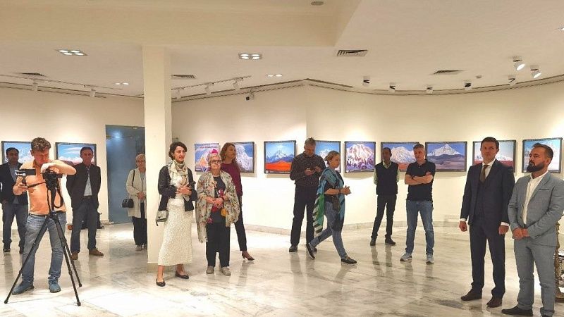 В Нью-Дели открылась выставка картин краснодарского художника