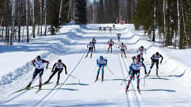 На заявку Большунова на гонку под флагом Казахстана отреагировали в ФЛГР