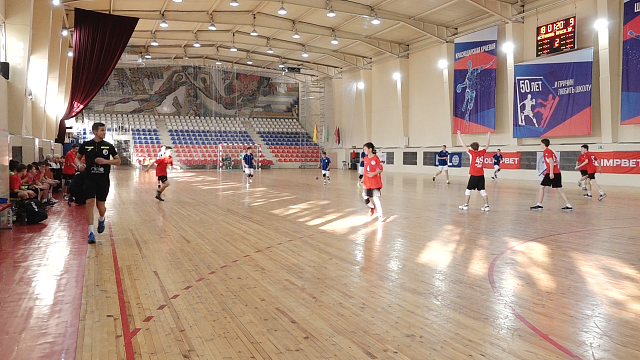  В Краснодаре проходит детский турнир по гандболу среди команд Юга России 