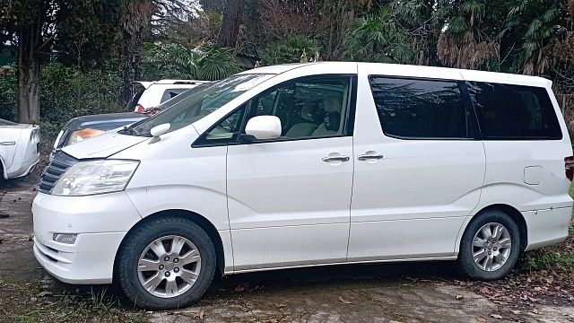 Два конфискованных минивэна на посту МАПП Адлер отправили в зону СВО