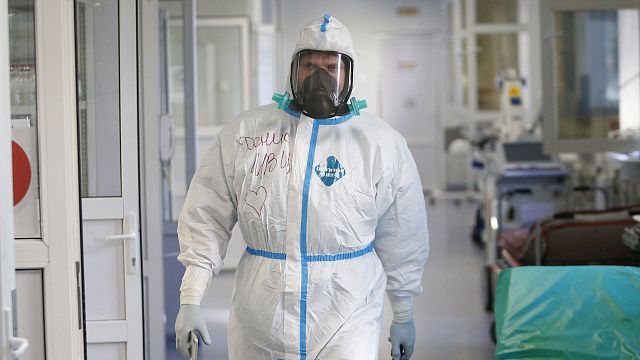От коронавируса в Краснодаре сделали прививку 640 190 человек