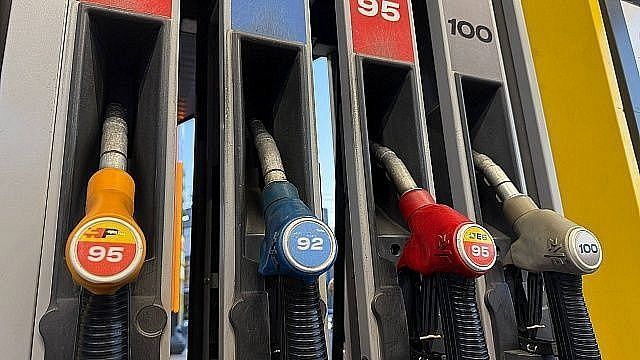 Стоимость топлива снова взлетела в Южно-Сахалинске 