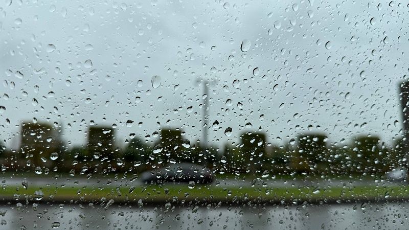 Дождь, порывистый ветер и мокрый снег прогнозируют 14 ноября на Кубани