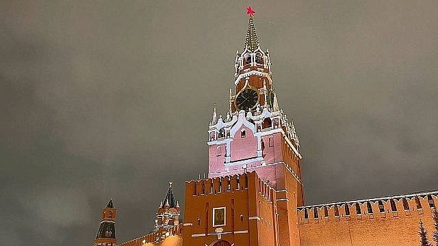 Зеленский ответил на приглашение для переговоров в Москву