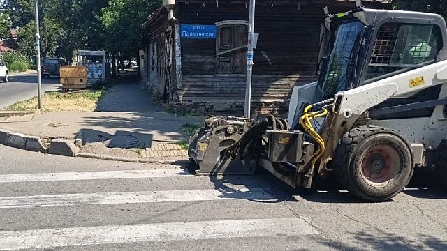 Движение по улице Пашковской в центре Краснодара ограничат из-за ремонта