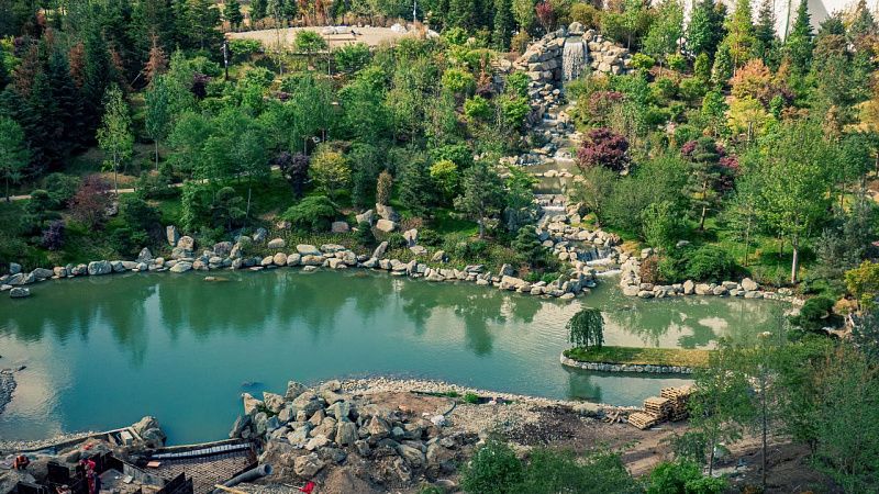 В новой очереди парка «Краснодар» озёра наполняют растениями