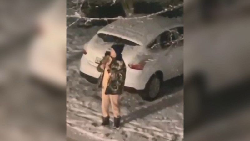 Призывающая бороться с дьяволом женщина с тесаком напугала жителей Кубани