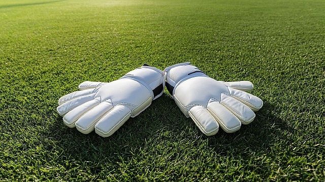 Тренер «ПСЖ» Энрике похвалил Сафонова после «сухого» матча с «Ливерпулем»