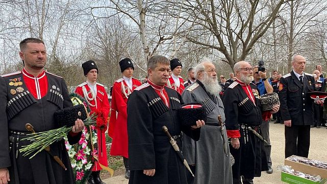 На Славянском кладбище в Краснодаре провели Приднестровские поминовения
