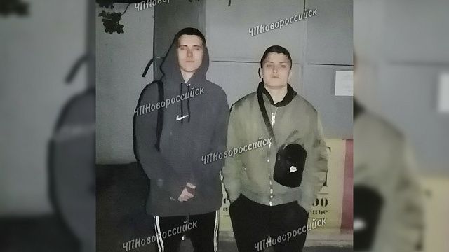 Прохожие молодые люди потушили пожар в Новороссийске