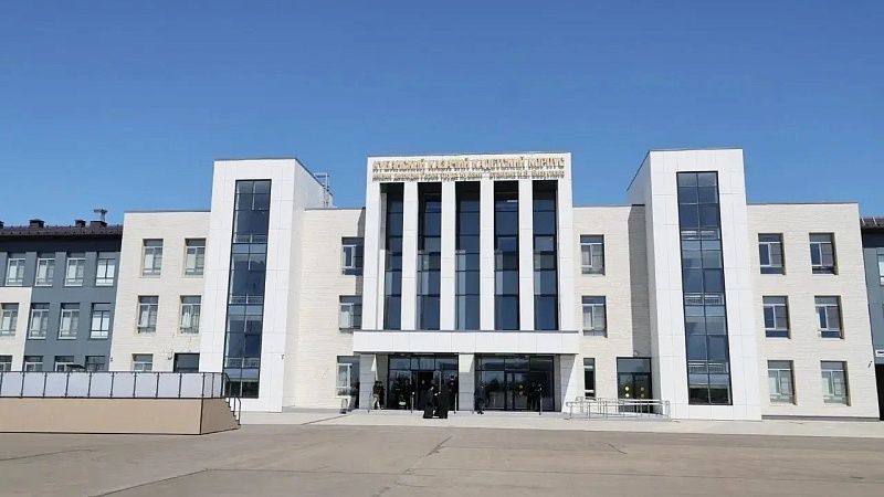 Вениамин Кондратьев и Патриарх Кирилл посетили новый кадетский корпус на Кубани