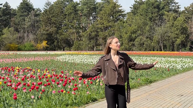 Экономический форум в Абхазии, ремонт коллектора, море тюльпанов. Новости 3 апреля