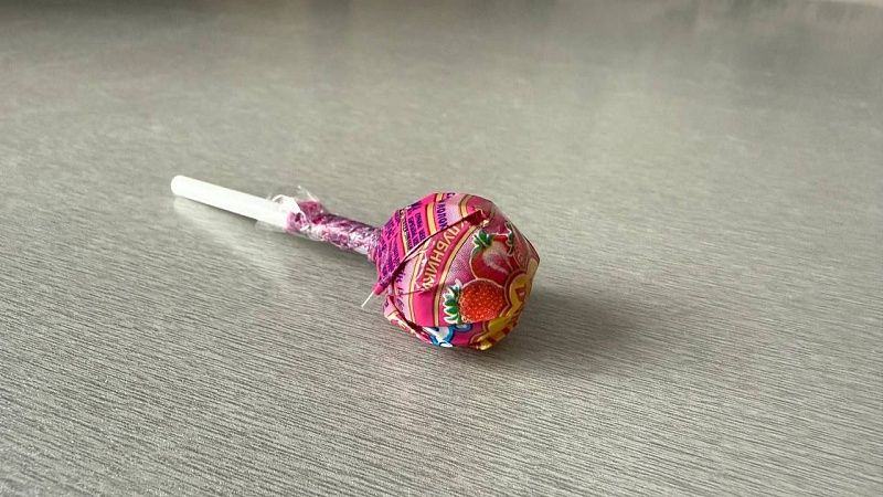 SHOT: Мальчик и девочка впали в кому после чупа-чупса в Краснодаре