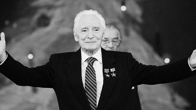 Губернатор Кондратьев выразил соболезнования близким балетмейстера Григоровича