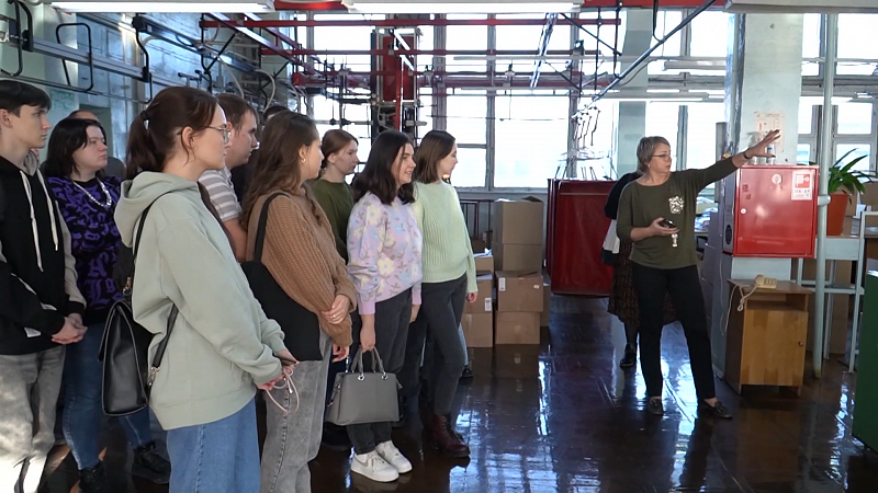 Студенты Краснодара побывали на швейной фабрике в рамках проекта «Своё лучше»