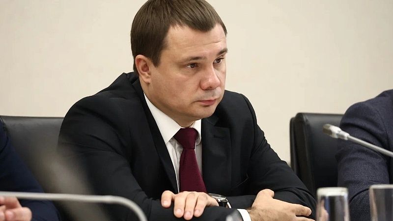 Вологодские власти опровергли задержание замгубернатора Родионова