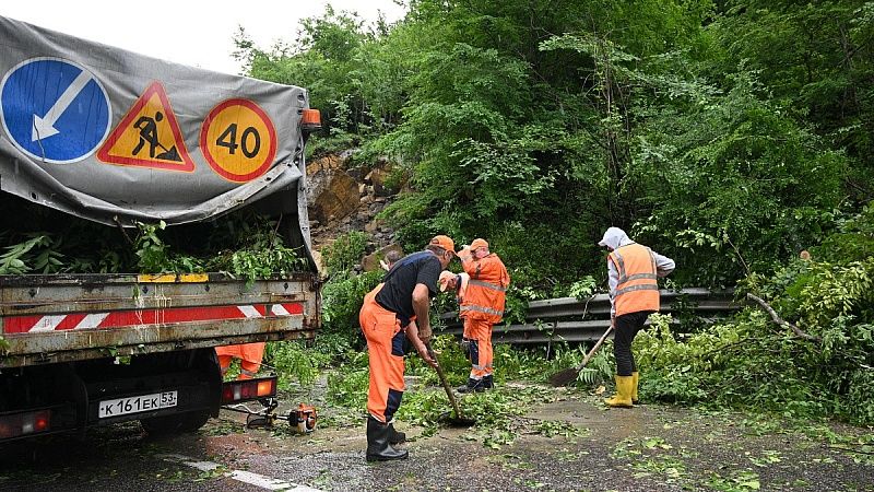 Месячная норма осадков выпала за сутки в Сочи