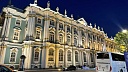 Чемпион России шокировал образом в микрошортах жителей Петербурга 