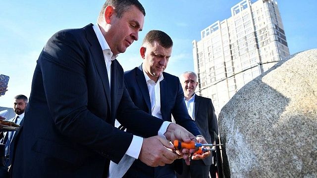 В Краснодаре открыли новый сквер. Фото: пресс-служба администрации Краснодара