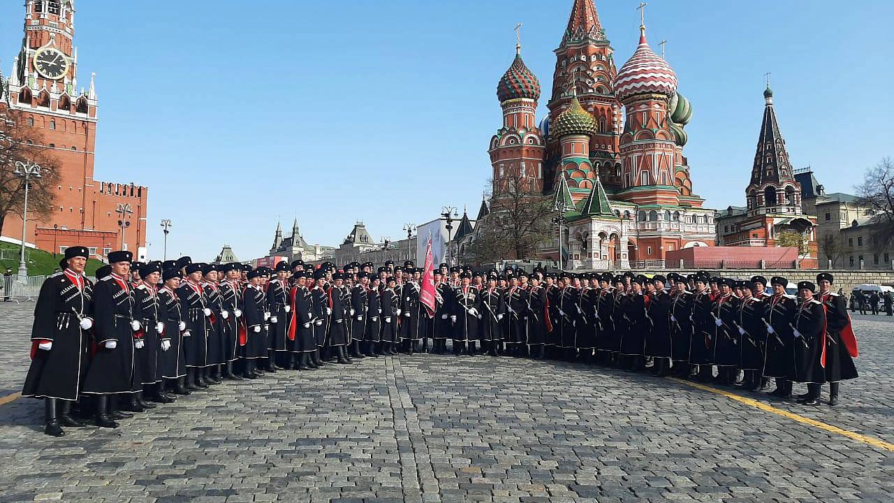 Казаки Кубани приняли участие в Параде Победы в Москве. Фото: t.me/vlasovkuban